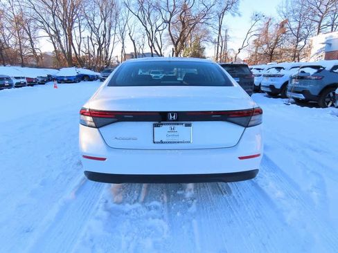 Certified 2023 Honda Accord EX image 5