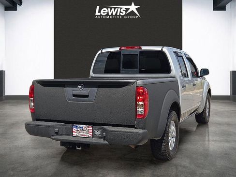 Used 2019 Nissan Frontier SV RWD image 4