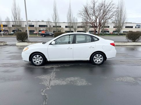 Used 2009 Hyundai Elantra GLS w/ Popular Equipment Pkg 2 image 2