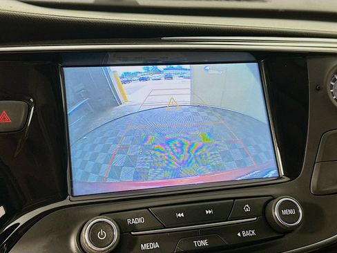 Used 2020 Buick Envision Essence w/ Experience Buick Package AWD/4WD image 14