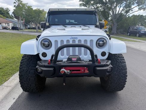 Used 2016 Jeep Wrangler Unlimited Rubicon AWD/4WD image 6