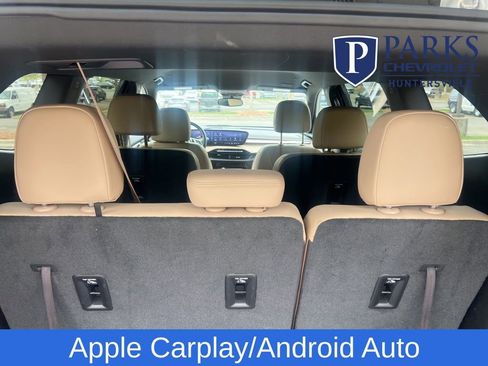 Used 2025 Buick Enclave Preferred image 12