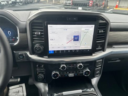 New 2025 Ford F150 Lariat w/ Equipment Group 501A Mid image 24