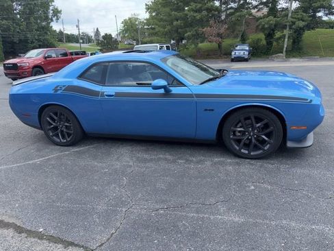 Used 2023 Dodge Challenger R/T w/ Blacktop Package RWD image 2