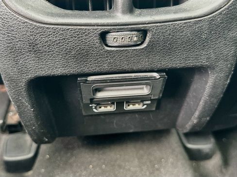 Used 2020 Jeep Cherokee Latitude Plus FWD image 25