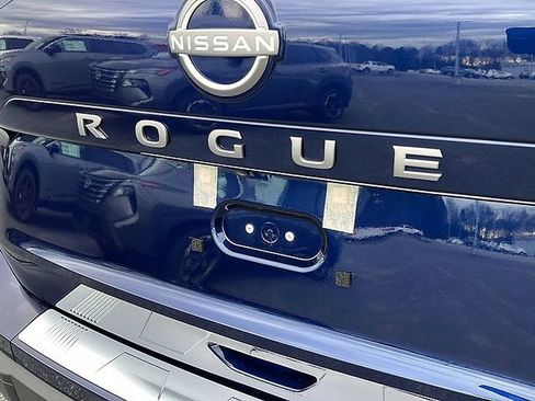 New 2026 Nissan Rogue SV w/ Cold Weather Package AWD/4WD image 11