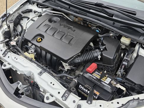 Used 2017 Toyota Corolla SE w/ Carpet Mat Package (TMS) FWD image 34