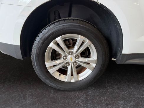Used 2012 Chevrolet Equinox LS FWD image 25