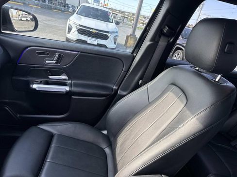 Used 2020 Mercedes-Benz GLB 250 image 15