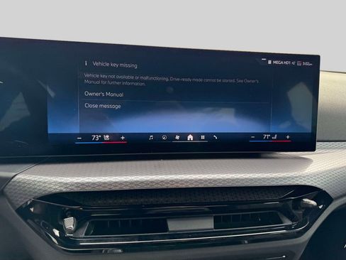 Certified 2025 BMW 330i xDrive Sedan w/ Premium Package AWD/4WD image 12