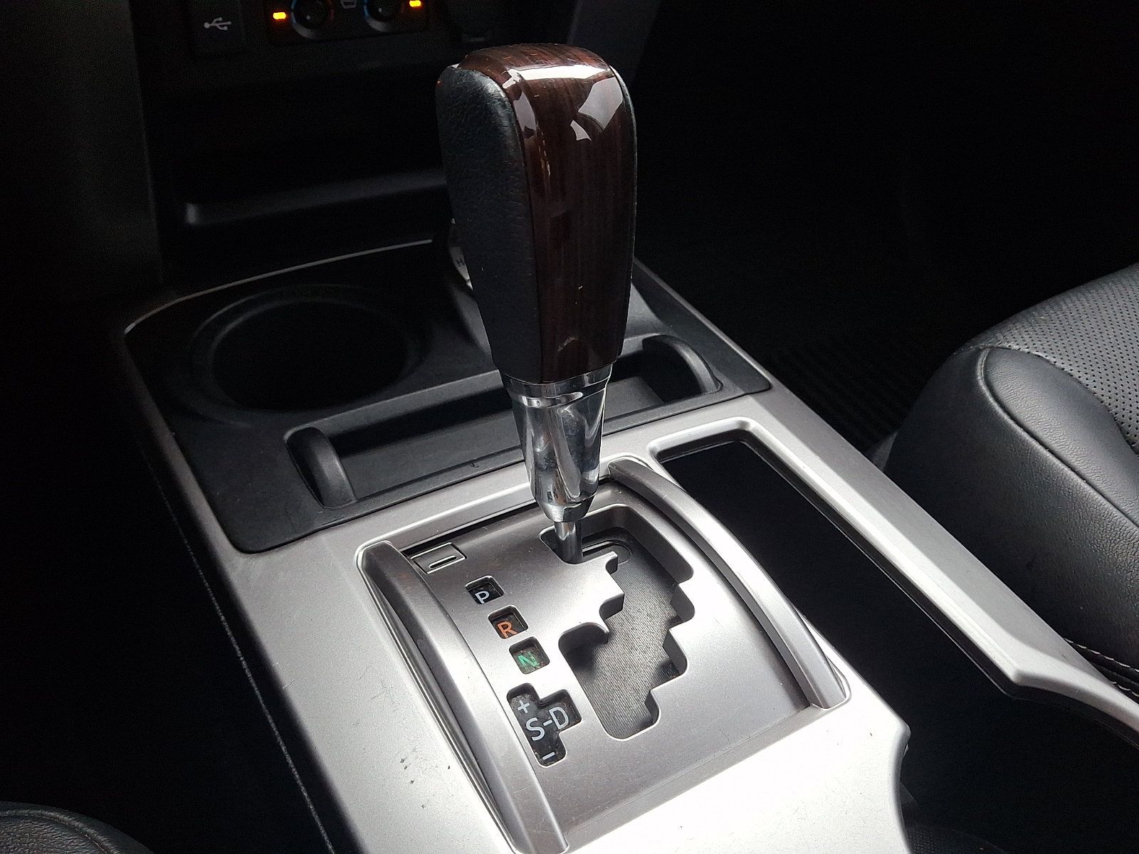 Used 2021 Toyota 4Runner Limited AWD/4WD image 16