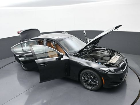 New 2026 BMW 330i xDrive Sedan w/ Convenience Package AWD/4WD image 37
