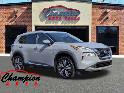 Used 2021 Nissan Rogue SL FWD image 1