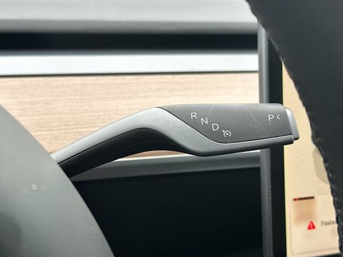 Used 2022 Tesla Model 3 image 21