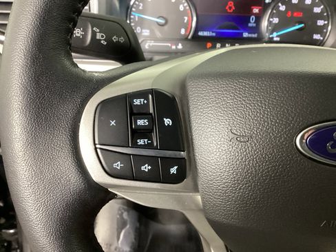 Used 2023 Ford Explorer XLT w/ Equipment Group 202A AWD/4WD image 26