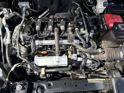 Used 2024 Nissan Kicks SR FWD image 17