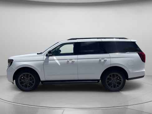 New 2027 Ford Expedition Platinum RWD image 6