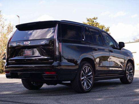 Used 2023 Cadillac Escalade Sport Platinum image 9