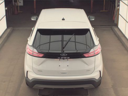 Used 2024 Ford Edge SEL w/ Convenience Package AWD/4WD image 8