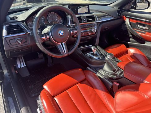 Used 2019 BMW M4 Convertible RWD image 17