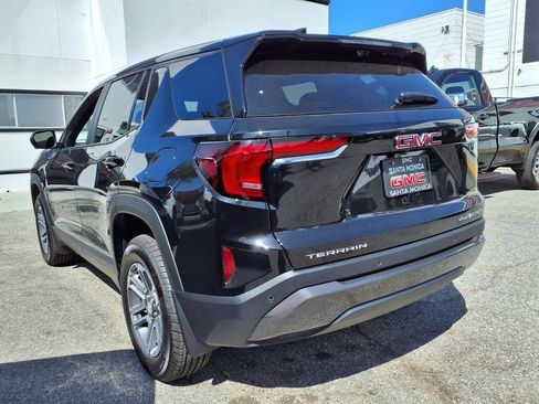 New 2026 GMC Terrain Elevation w/ Technology Package II FWD image 9