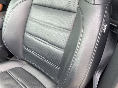 Used 2020 Honda CR-V Touring image 12