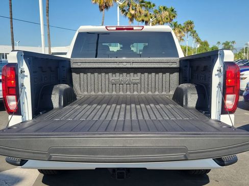 New 2026 GMC Sierra 1500 Elevation image 6