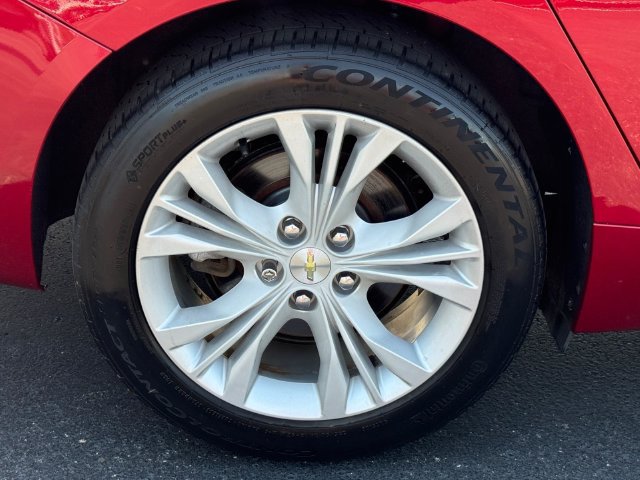 Used 2015 Chevrolet Impala LT w/ Convenience Package FWD image 12