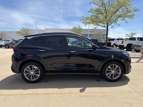 Used 2023 Buick Encore GX Select w/ Sport Touring Package FWD image 8