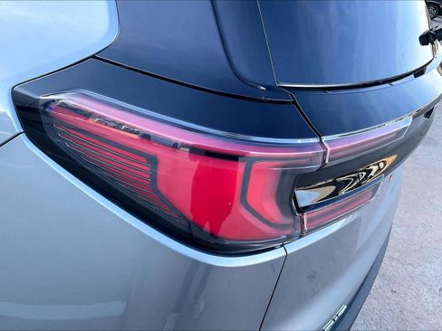 Certified 2025 GMC Acadia Elevation image 28