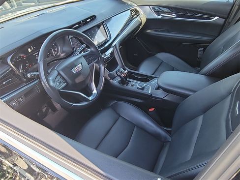 Certified 2023 Cadillac XT6 Premium Luxury image 10