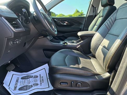 Used 2024 GMC Terrain AT4 image 10