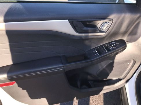 Used 2022 Ford Escape SE w/ Convenience Package image 13