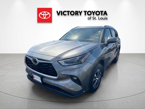 Used 2026 Toyota Highlander XLE AWD/4WD image 7