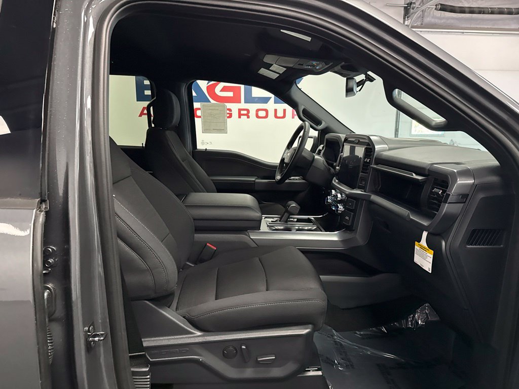 New 2026 Ford F150 XLT w/ Equipment Group 302A MID AWD/4WD image 39