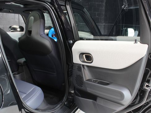 Used 2025 MINI Cooper S image 41