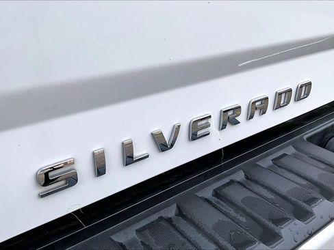 Used 2015 Chevrolet Silverado 1500 LT w/ Custom Sport Edition image 31