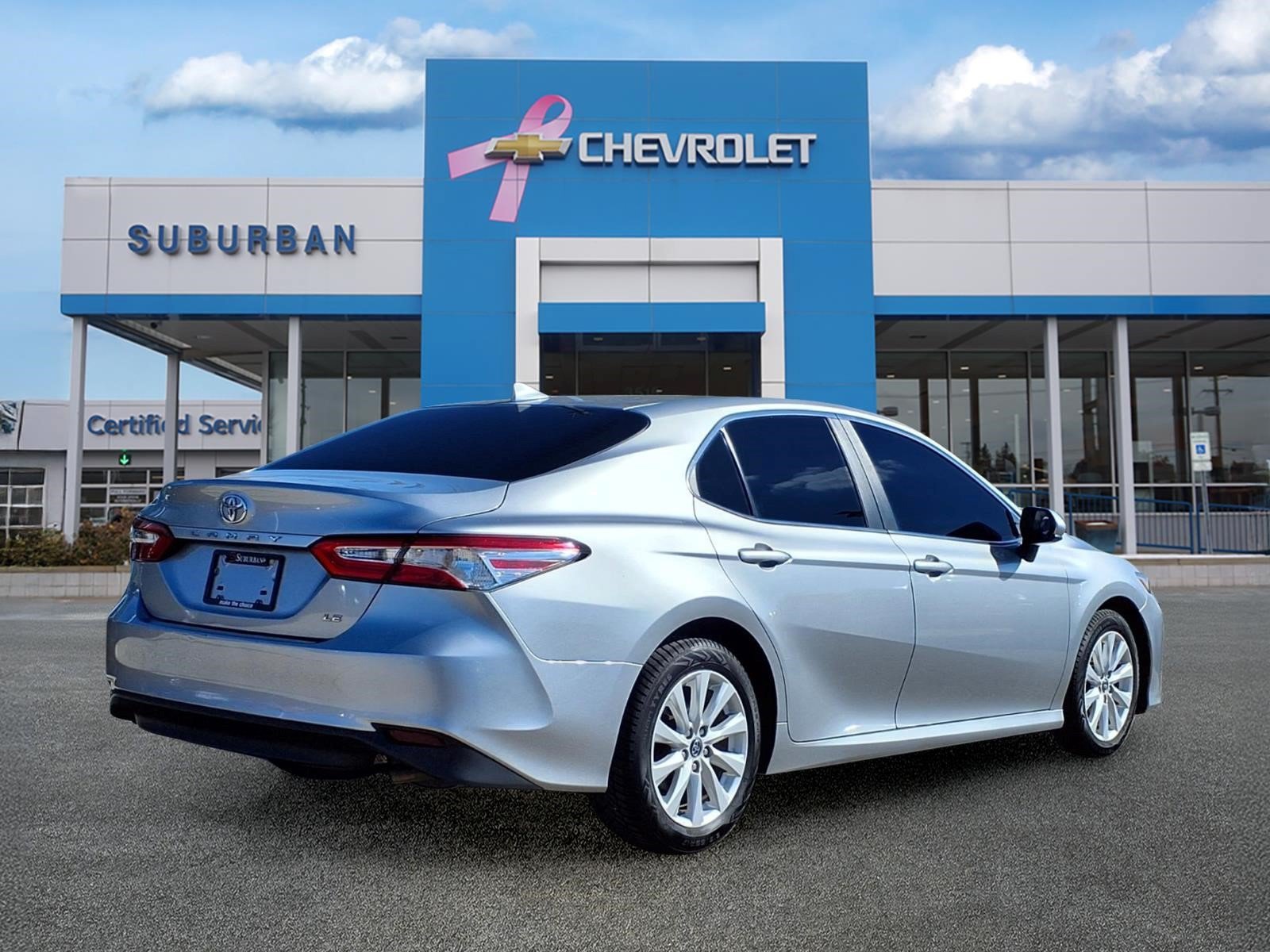 Used 2020 Toyota Camry LE FWD image 5