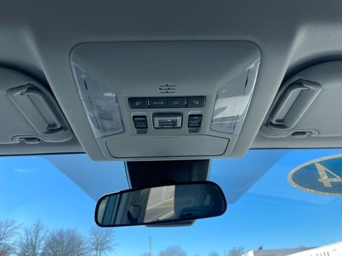 Used 2024 Toyota RAV4 XLE Premium image 14