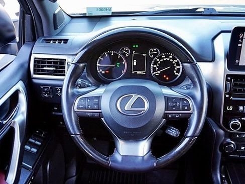 Used 2023 Lexus GX 460 Premium w/ Premium Plus Package image 22