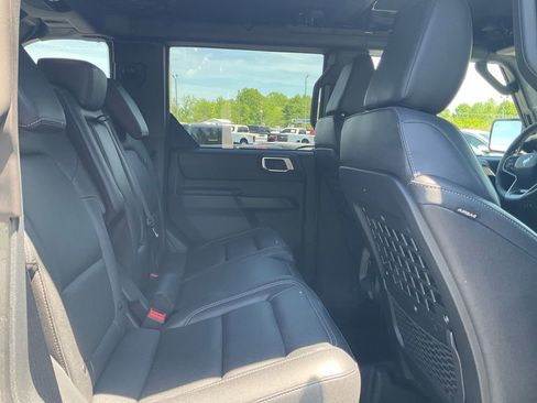 New 2026 Ford Bronco Big Bend w/ Black Diamond Package AWD/4WD image 13