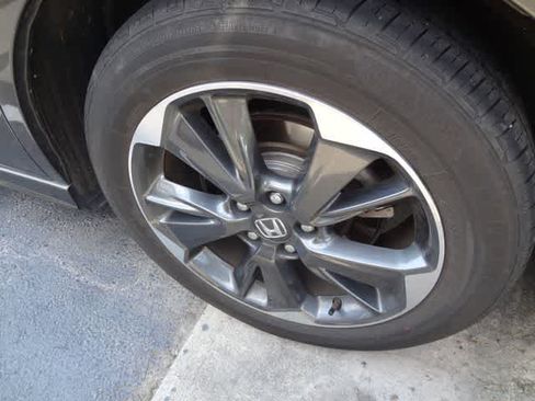 Used 2023 Honda Odyssey Elite image 13