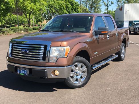 Used 2011 Ford F150 XLT w/ XLT Chrome Pkg RWD image 1