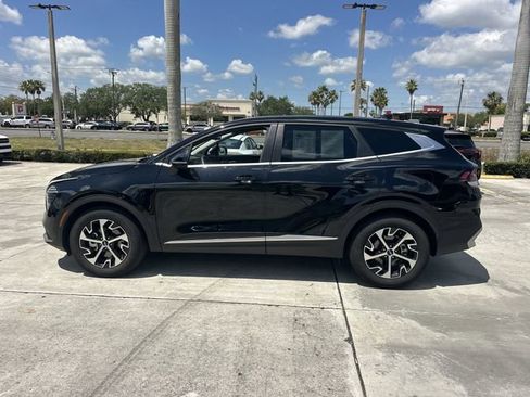 Certified 2024 Kia Sportage EX FWD image 12