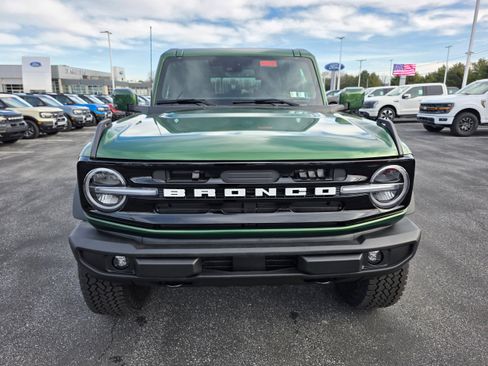 New 2025 Ford Bronco Outer Banks w/ Sasquatch Package image 8
