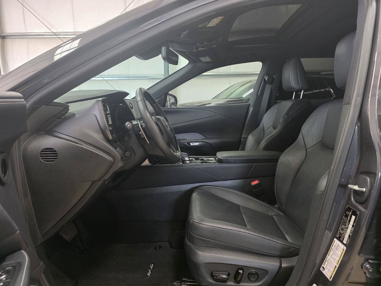 Used 2024 Lexus RX 350 Premium Plus w/ Convenience Package FWD image 9