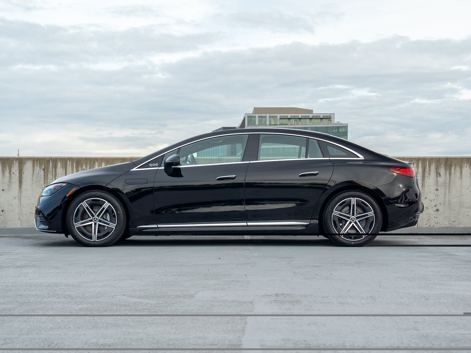 Certified 2023 Mercedes-Benz EQE 350+ 4MATIC Sedan image 3