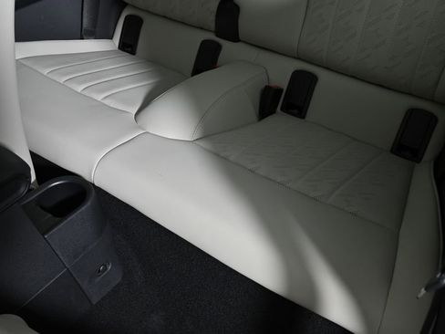 Certified 2025 MINI Cooper 2-Door Hardtop image 26