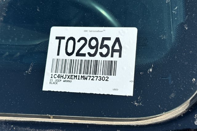 Certified 2021 Jeep Wrangler Unlimited Sahara AWD/4WD image 17