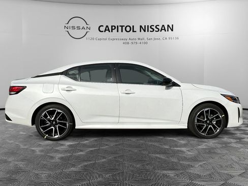 New 2025 Nissan Sentra SR image 5